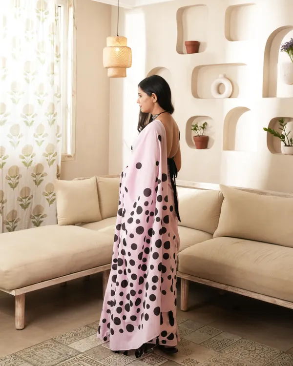 Multicolour_Cotton_Polka_Dot_Mul_Saree_With_Tassels_For_Women